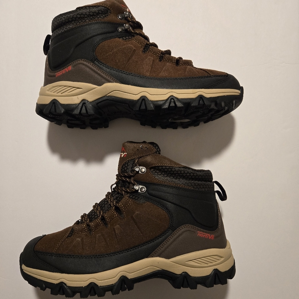 Mens hiking boots